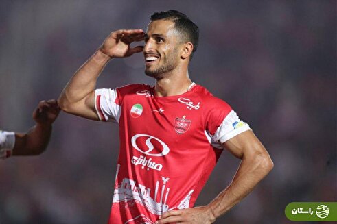 تصاویر جنجالی علی علیپور در  سالن پدیکور و مانیکور