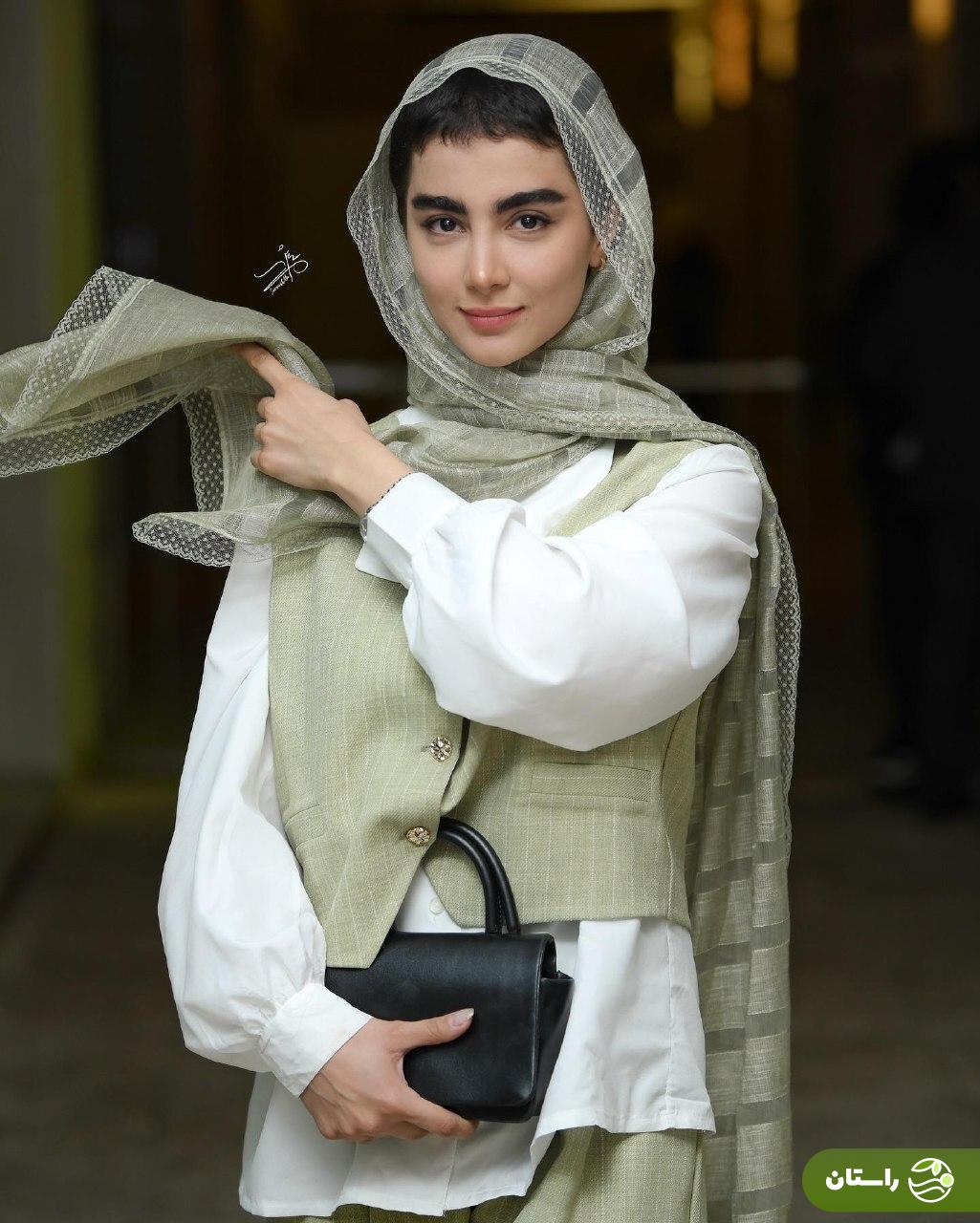 عکس چهار نفره سارا و نیکا و رحمان و رحیم در اکران آخرین قسمت پایتخت ۷