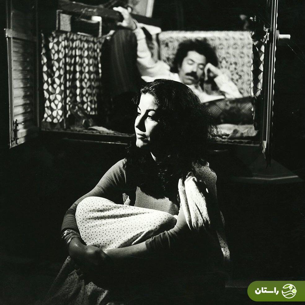 عکس | تونل زمان؛ علی نصیریان و پوری بنایی در فیلم «مهر گیاه»؛ سال ١٣٥٤ عکس | تونل زمان؛ علی نصیریان و پوری بنایی در فیلم «مهر گیاه»؛ سال ١٣٥٤