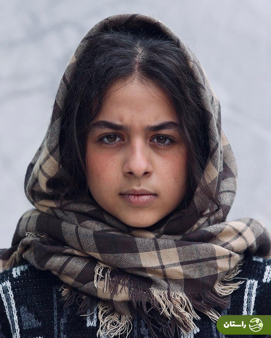 عکس | ترنم کرمانیان و شهاب حسینی در پشت صحنه سریال «آبان»