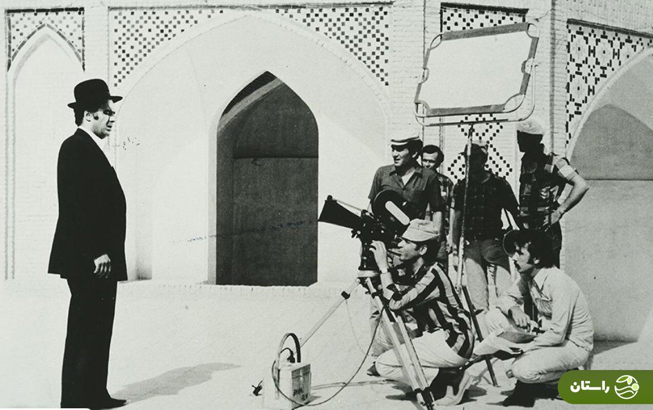 عکس | تونل زمان؛ پشت صحنه فیلم سینمایی طوقی با بازی ناصر ملکمطیعی و بهروز وثوقی؛ سال ۱۳۴۹ در کاشان عکس | تونل زمان؛ پشت صحنه فیلم سینمایی طوقی با بازی ناصر ملکمطیعی و بهروز وثوقی؛ سال ۱۳۴۹ در کاشان