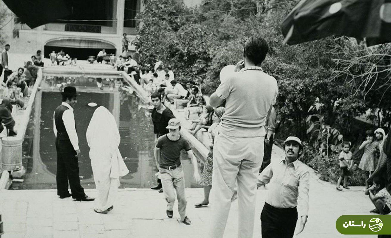 عکس | تونل زمان؛ پشت صحنه فیلم سینمایی طوقی با بازی ناصر ملکمطیعی و بهروز وثوقی؛ سال ۱۳۴۹ در کاشان عکس | تونل زمان؛ پشت صحنه فیلم سینمایی طوقی با بازی ناصر ملکمطیعی و بهروز وثوقی؛ سال ۱۳۴۹ در کاشان