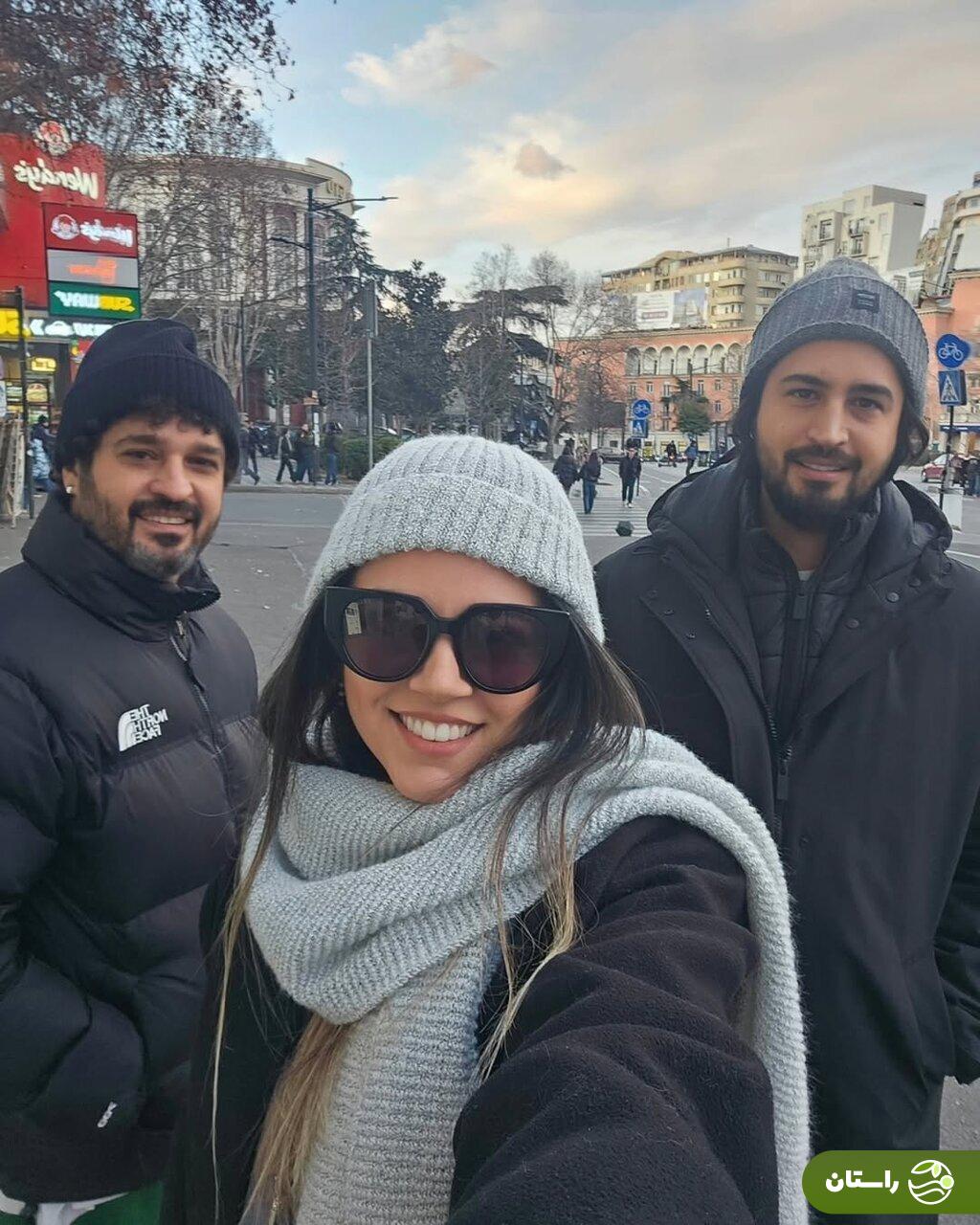 عکس | سلفی بیتا (ماهور الوند)، فرزاد (مهرداد صدیقیان) و اشکان (مجتبی پیرزاده) سریال «جان سخت» در گرجستان عکس | سلفی بیتا (ماهور الوند)، فرزاد (مهرداد صدیقیان) و اشکان (مجتبی پیرزاده) سریال «جان سخت» در گرجستان