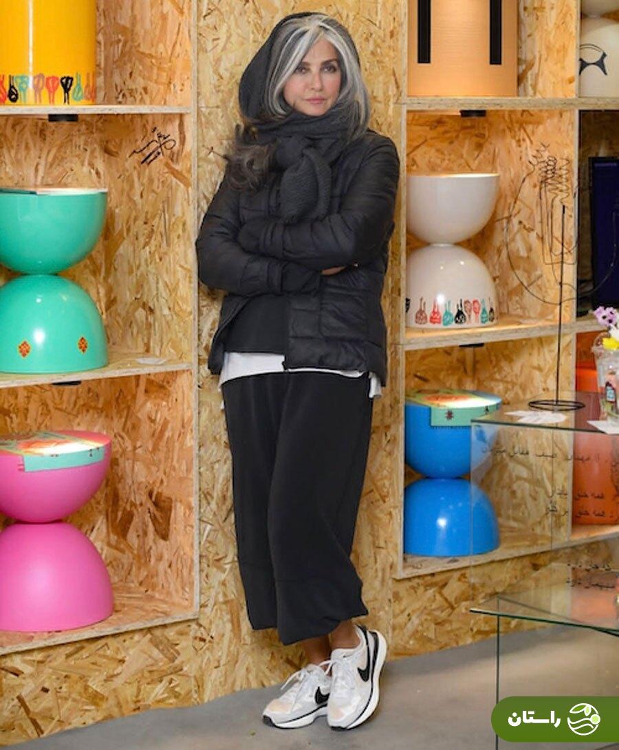 تغییرات استایل خانم بازیگر ایرانی که ادعا میکند شبیه گوگوش است! تغییرات استایل خانم بازیگر ایرانی که ادعا میکند شبیه گوگوش است!