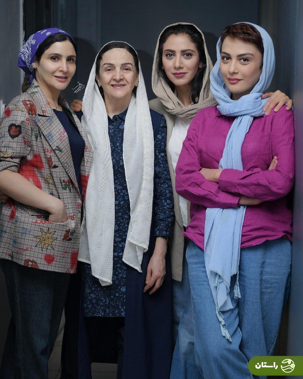 تصاویر | گلاب آدینه، مونا فرجاد، مارال فرجاد و نورا هاشمی در پشت صحنه نمایش «کتابخانه نیمه شب»