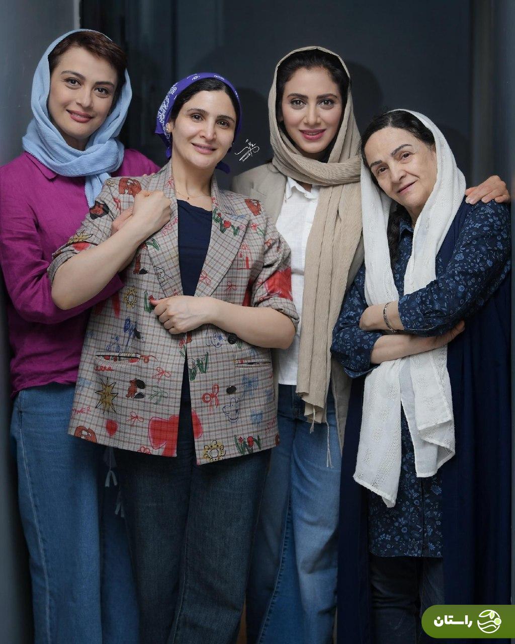 تصاویر | گلاب آدینه، مونا فرجاد، مارال فرجاد و نورا هاشمی در پشت صحنه نمایش «کتابخانه نیمه شب»