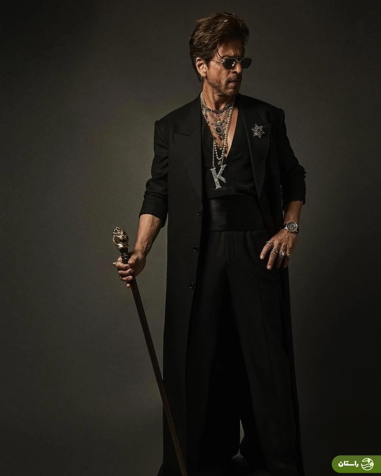 تصاویر | تیپ دیدنی شاهرخ خان برای اولین حضورش در مت‌گالا