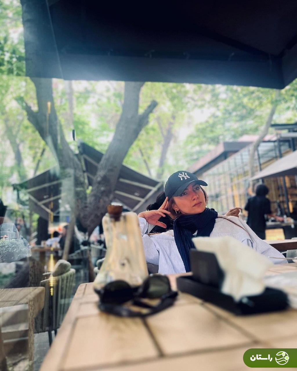 عکس | ژست‌های کافه‌ای محیا دهقانی