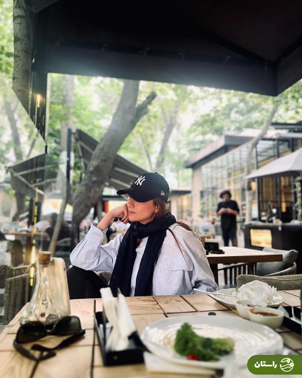 عکس | ژست‌های کافه‌ای محیا دهقانی