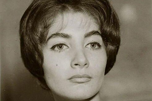 عکس | تونل زمان؛ «شهناز پهلوی در زمان نوزادی و در آغوش اشرف پهلوی»؛ سال ۱۳۲۰