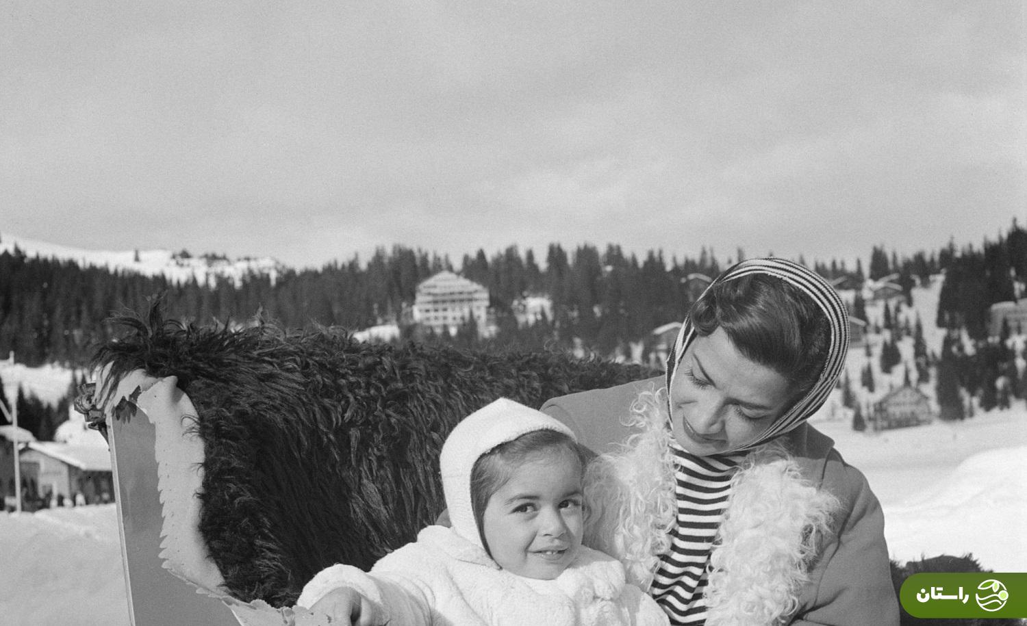 عکس |‌ تونل زمان؛ خوشگذرانی اشرف پهلوی و دخترش در سوئیس؛ سال ۱۳۳۲