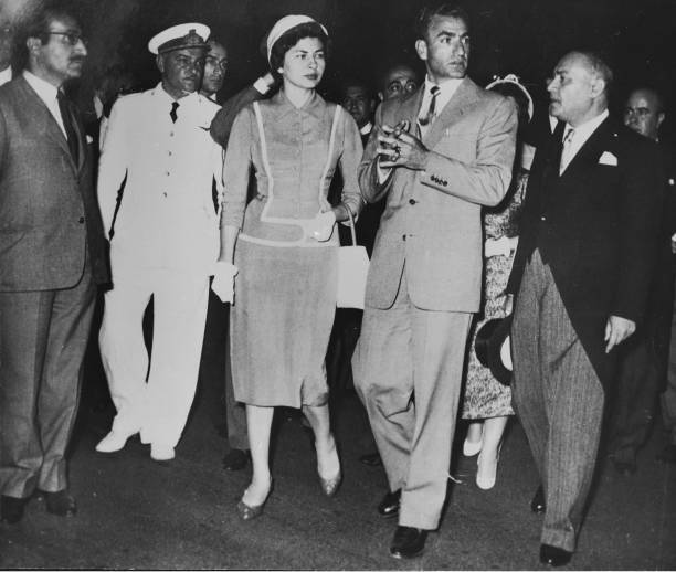 عکس | تونل زمان؛ گشت و گذار «محمدرضا پهلوی و ثریا» در ایتالیا؛ سال ۱۳۳۱