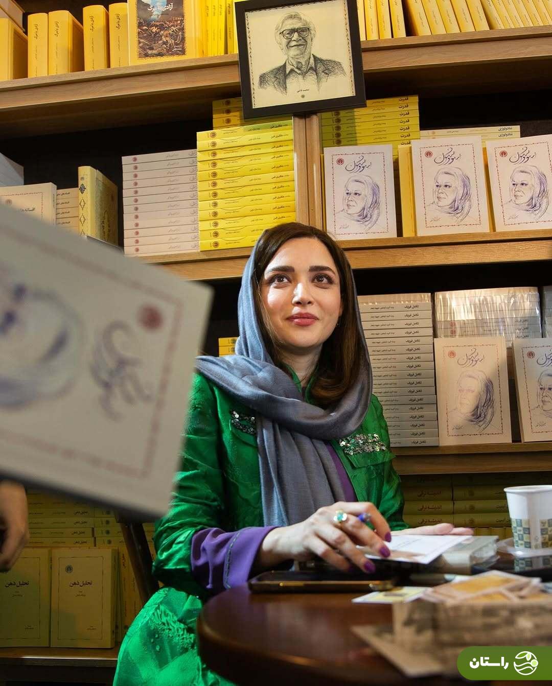 تصاوی | استایل بهنوش طباطبایی در جشن امضای کتاب «سووشون» در نمایشگاه کتاب