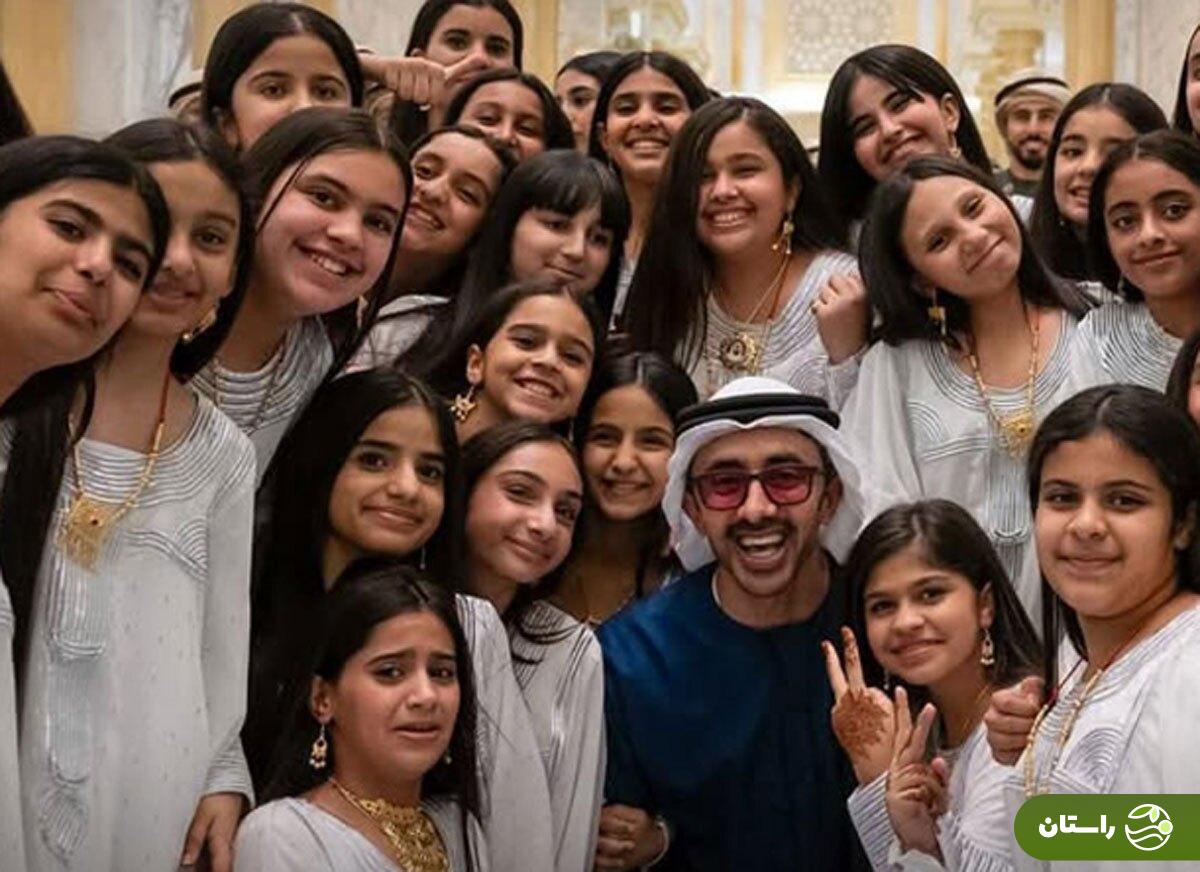 عکسی از «دختران گیسو افشان» پس از استقبال جنجالی از ترامپ در امارات