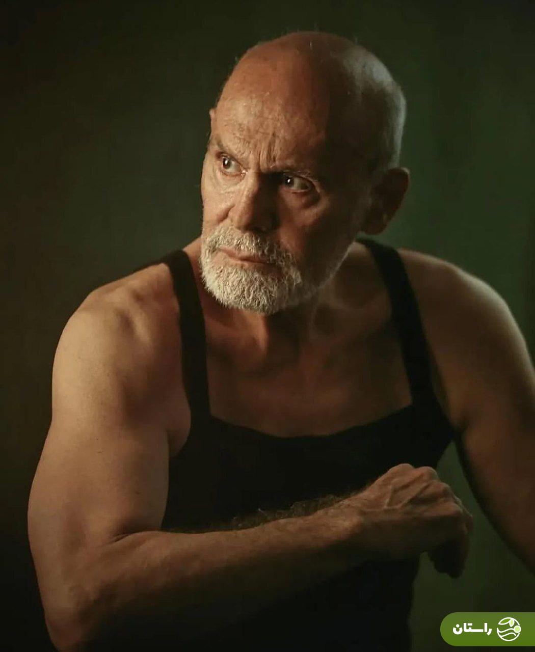 تصاویر | آمادگی بدنی شگفت انگیز جمشید هاشم‌پور در ۸۱ سالگی