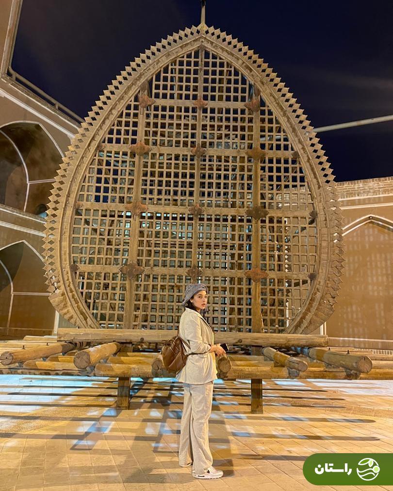 عکس | تصاویر آناهیتا درگاهی در یزد و تمجید او از این شهر عکس | تصاویر آناهیتا درگاهی در یزد و تمجید او از این شهر