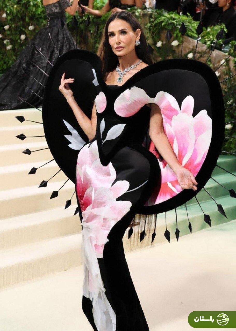 دمی مور زیباترین زن سال ۲۰۲۵ شد + بیوگرافی دمی مور زیباترین زن سال ۲۰۲۵ شد + بیوگرافی