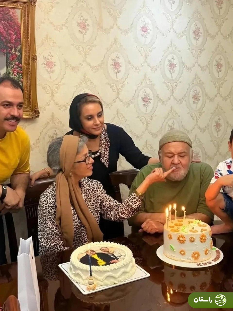 عکس | جشن تولد همسر اکبر عبدی در کنار خانواده