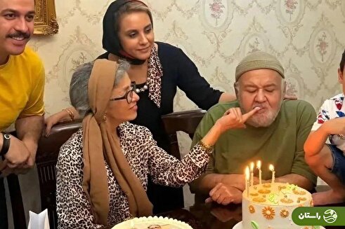 عکس | جشن تولد همسر اکبر عبدی در کنار خانواده