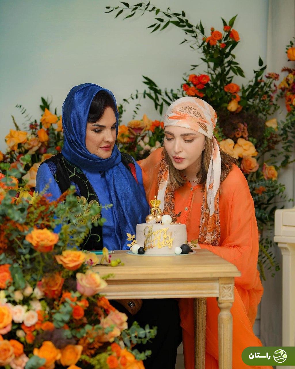 تصاویر | جشن تولد ۴۴ سالگی بهنوش طباطبایی تصاویر | جشن تولد ۴۴ سالگی بهنوش طباطبایی