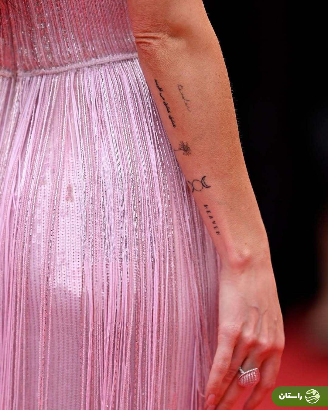 تتوی فارسیِ داکوتا جانسون بازیگر سرشناس هالیوود در کن خبرساز شد + عکس تتوی فارسیِ داکوتا جانسون بازیگر سرشناس هالیوود در کن خبرساز شد + عکس