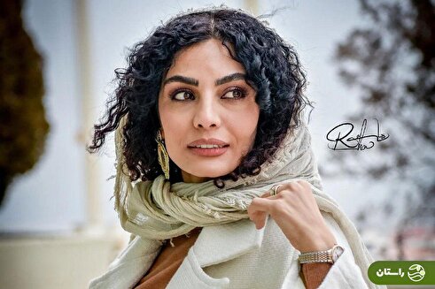 عکس | صحرا اسداللهی: این  کاغذ یکی از با ارزش ترین اموال من محسوب میشه