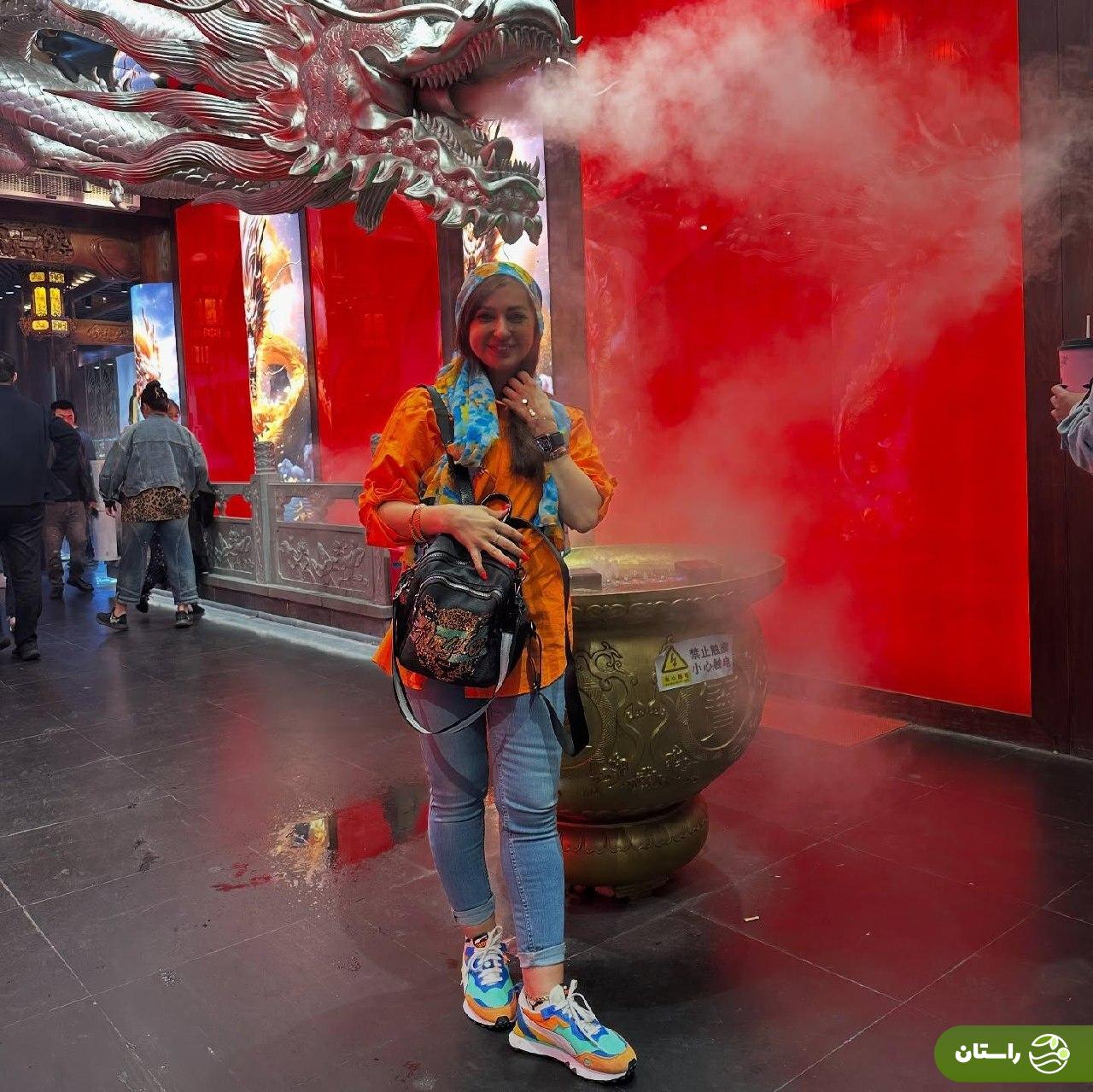 عکس‌های نفیسه روشن در شانگهای چین