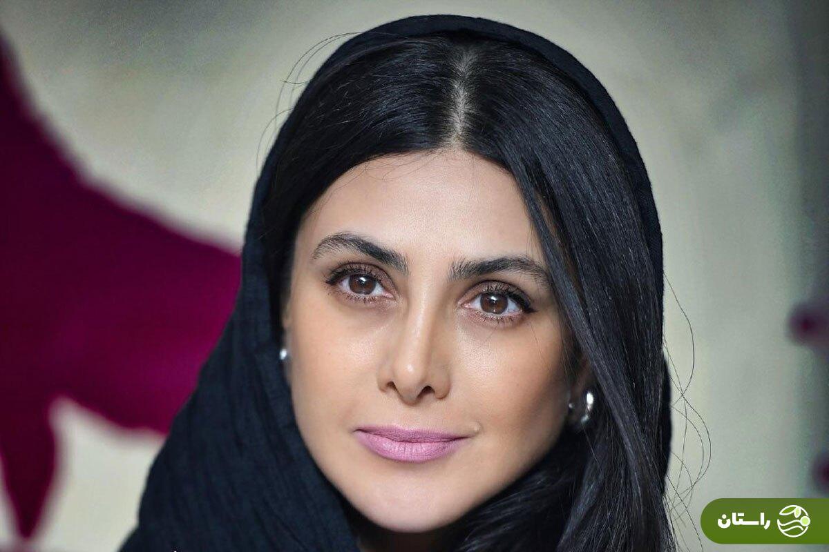 عکس | ژست عجیب آزاده صمدی وایرال شد