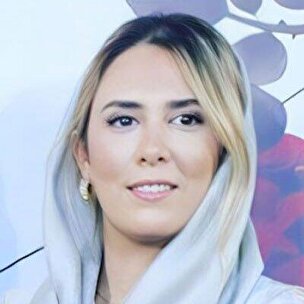 غزال رجبیان همسر مهران مدیری؛ طراح لباس پریناز ایزدیار در جشنواره کن ۲۰۲۵ + عکس