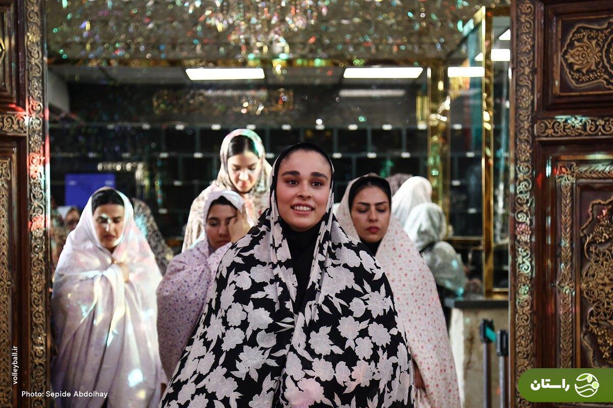تصاویر | حضور بازیکنان تیم ملی والیبال زنان در امام‌زاده صالح
