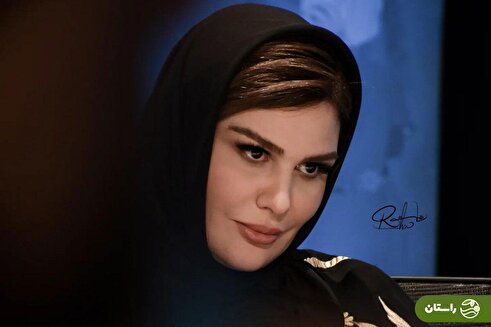 عکسی از رز رضوی روی صحنه تئاتر وایرال شد