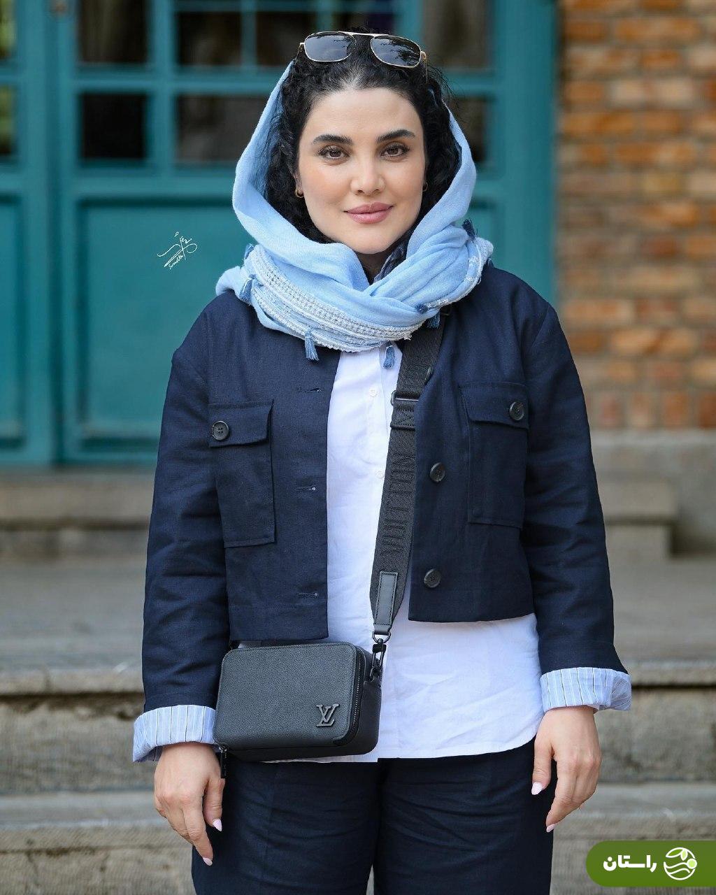 تصاویر | استایل جذاب سینا مهراد و خواهرش صبا سهیلی در یک نمایشگاه