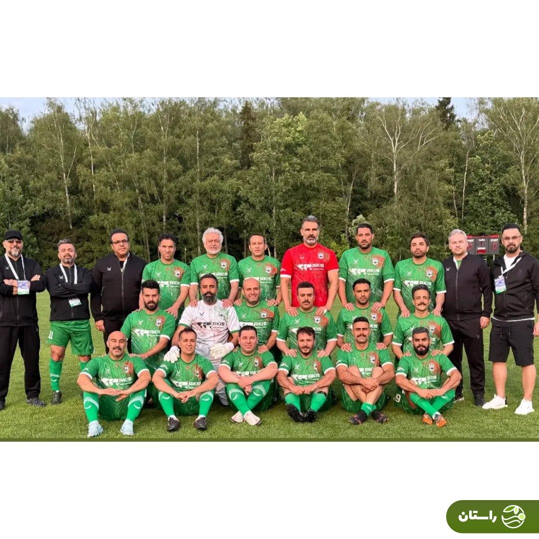 سفر نقی معمولی و ارسطو سریال پایتخت به روسیه؛ ماجرا چیست؟ + ویدئو سفر نقی معمولی و ارسطو سریال پایتخت به روسیه؛ ماجرا چیست؟ + ویدئو