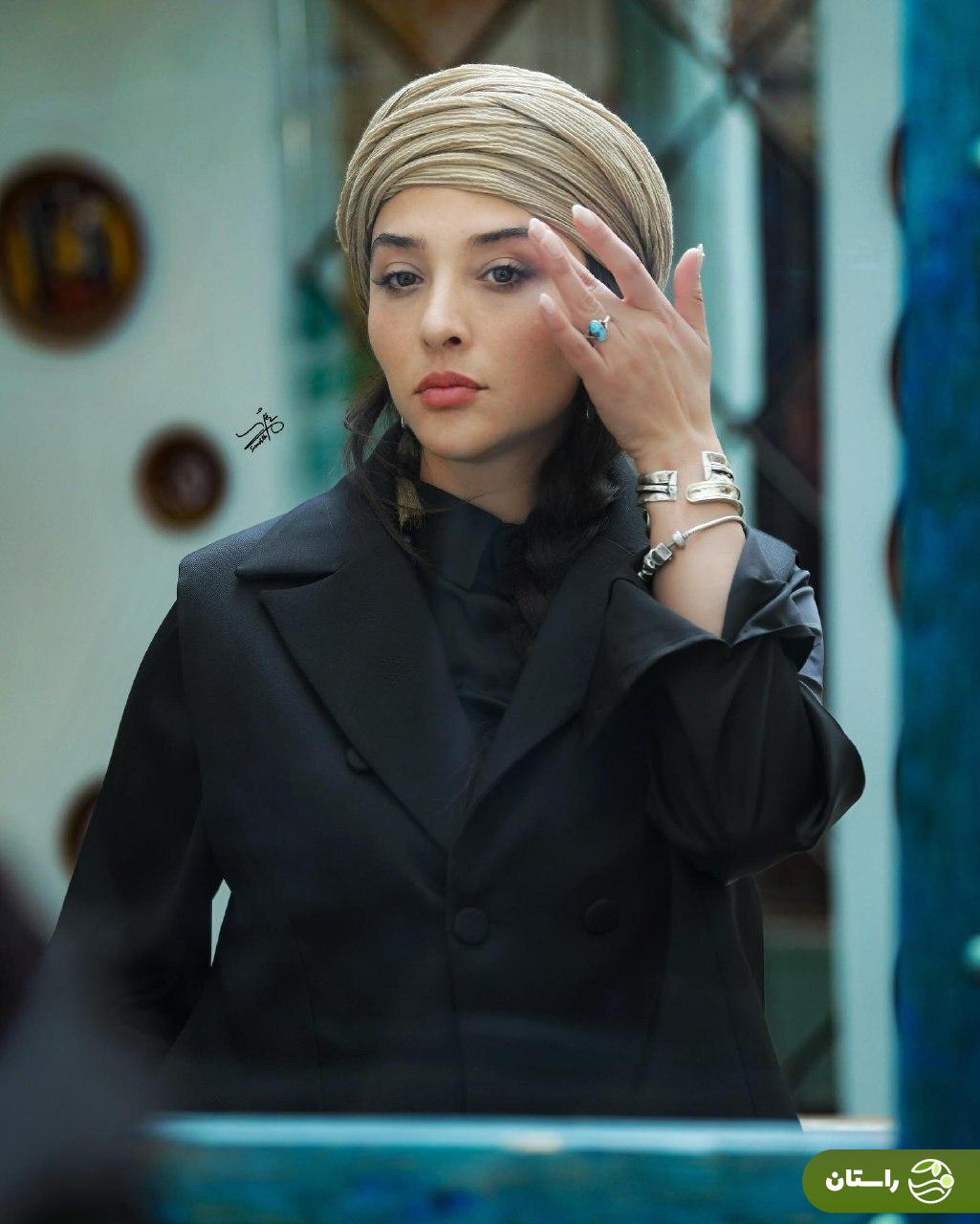 عکس | استایل جدید و ژست‌های جذاب آناهیتا درگاهی
