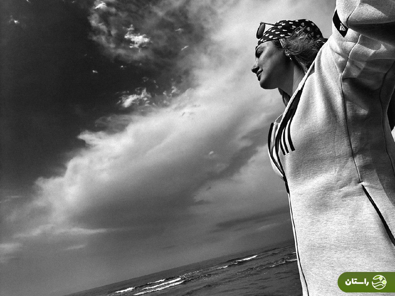 عکس‌های ساحلی و ژست‌های خاص سمیرا حسینی بازیگر نقش مرضیه در فیلم «خجالت نکش»