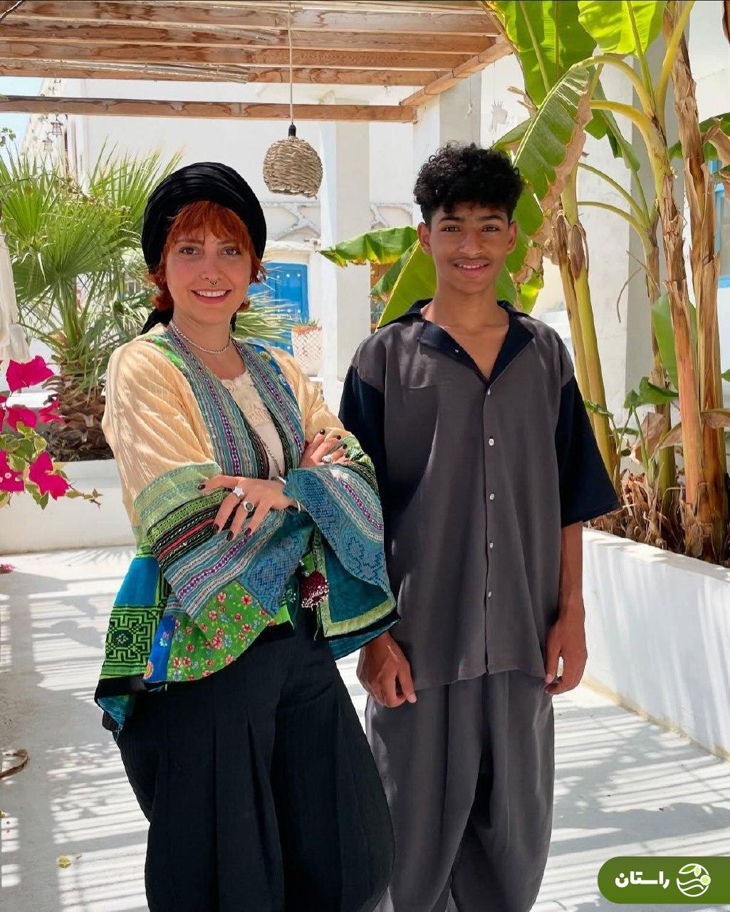 جدیدترین عکس‌های شبنم قربانی با یک هوادارش