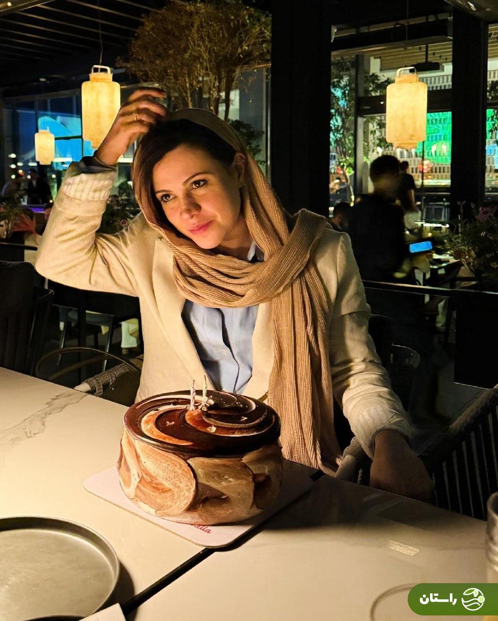 تصاویر |‌ جشن تولد 32 سالگی شیدا خلیق با حضور مادرش ناهید مسلمی