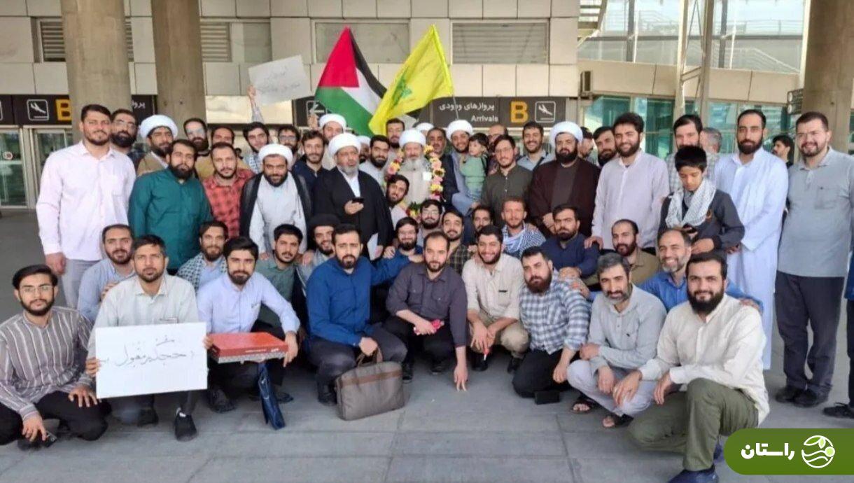 عکس | استقبال از قاسمیان در فرودگاه با حلقه گل عکس | استقبال از قاسمیان در فرودگاه با حلقه گل