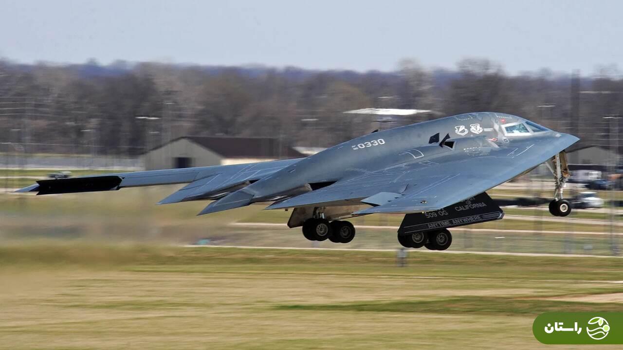 نگاهی به مشخصات و قابلیتهای بمب افکن رادارگریز B-۲ + تصاویر نگاهی به مشخصات و قابلیتهای بمب افکن رادارگریز B-۲ + تصاویر