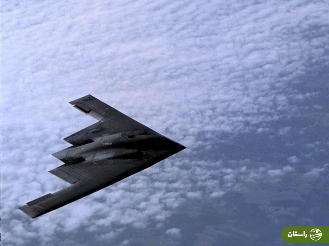 نگاهی به مشخصات و قابلیتهای بمب افکن رادارگریز B-۲ + تصاویر نگاهی به مشخصات و قابلیتهای بمب افکن رادارگریز B-۲ + تصاویر