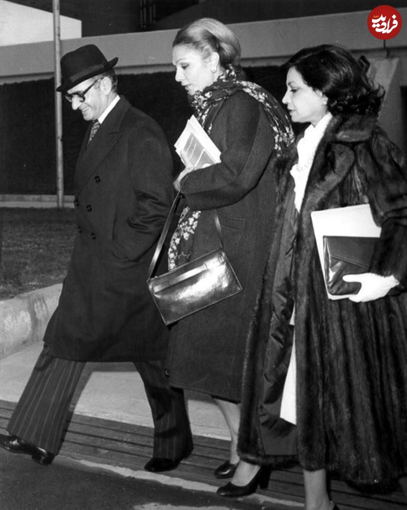 عکس | تونل زمان؛ اشرف پهلوی در حال قدم زدن با شاه و فرح؛ دهه ۵۰