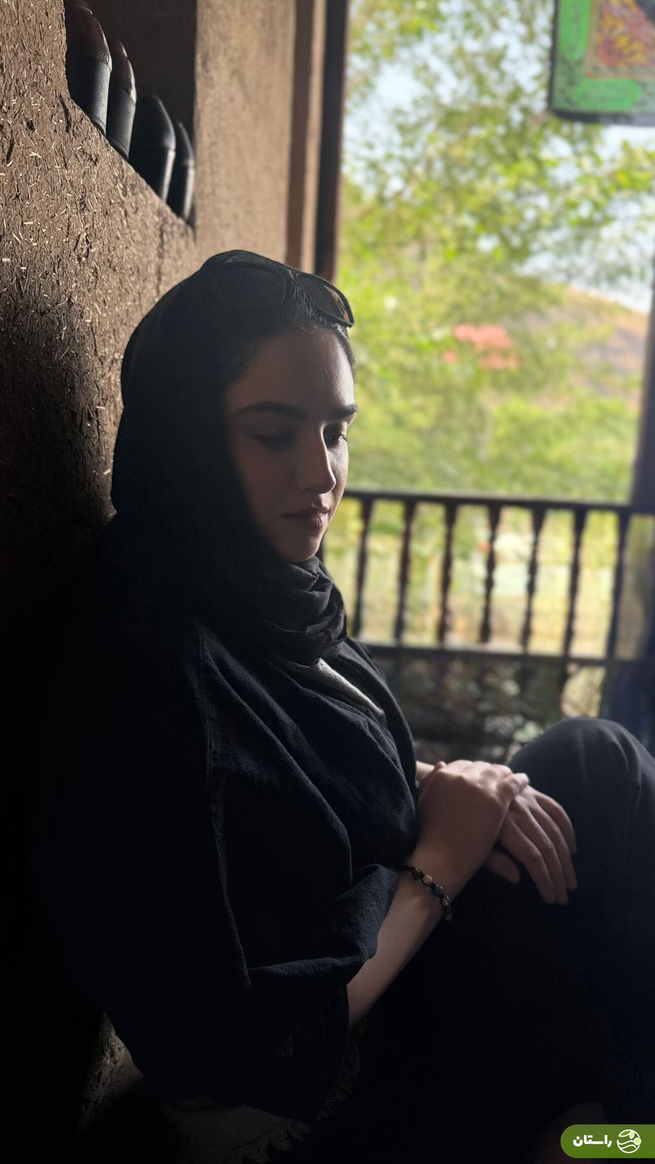 عکس | نگین (هانیه غلامی) سریال یزدان در مراسم عاشورا