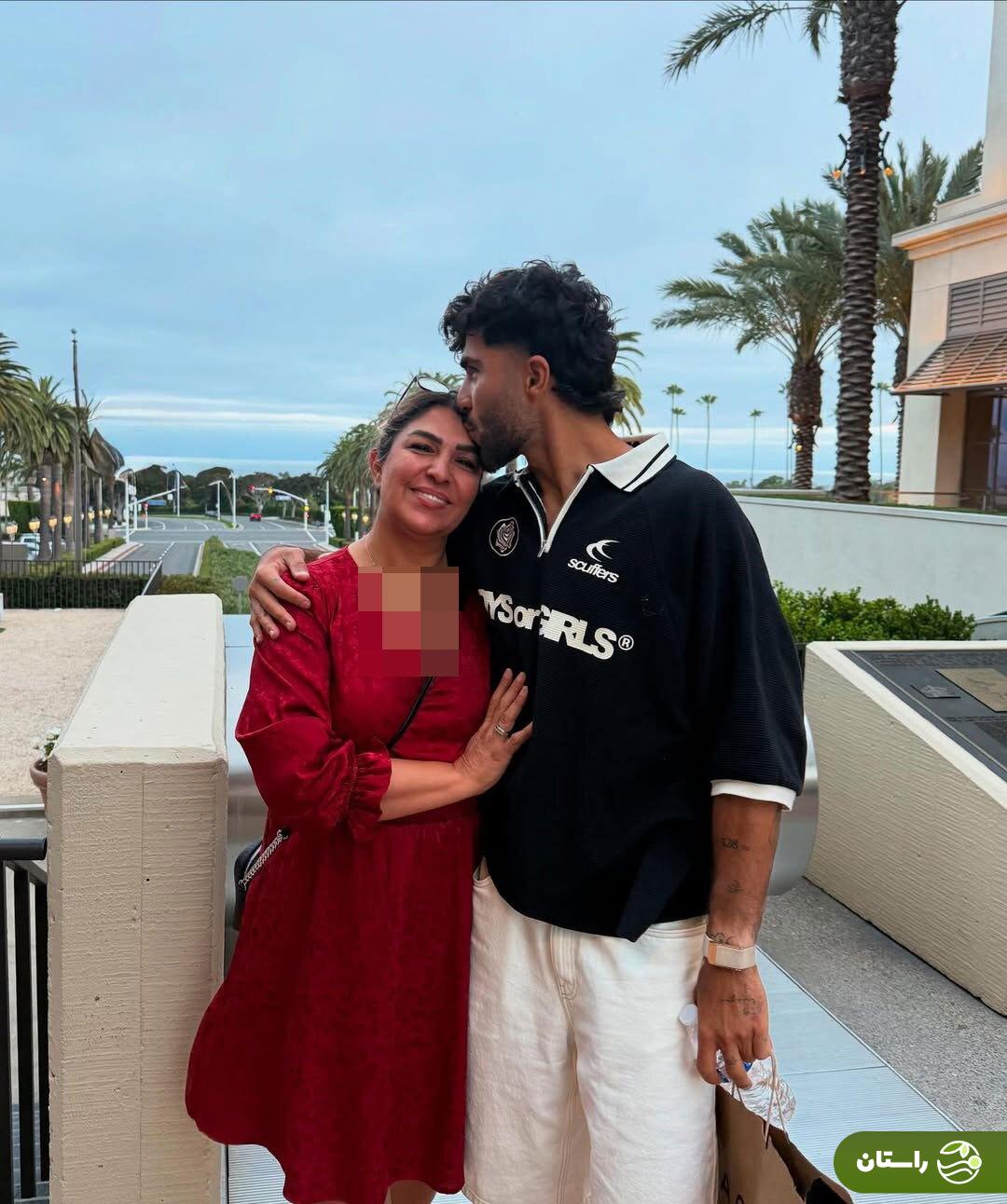 عکس احساسی امیر عابدزاده در کنار احمدرضا عابدزاده و مادرش عکس احساسی امیر عابدزاده در کنار احمدرضا عابدزاده و مادرش