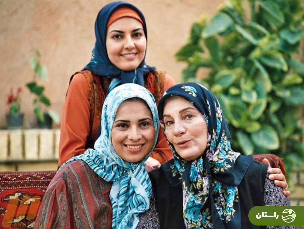 عکس | تونل زمان؛ روشنک عجمیان، آناهیتا همتی، برزو ارجمند و مهتاج نجومی پشت صحنه سریال «یک وجب خاک»؛ ۱۸ سال پیش