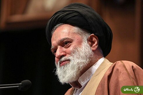 عکس | تونل زمان؛ «سید مصطفی خامنه‌ای، پسر بزرگ رهبر انقلاب» در ۵ سالگی در کنار پدر؛ سال ۱۳۴۸