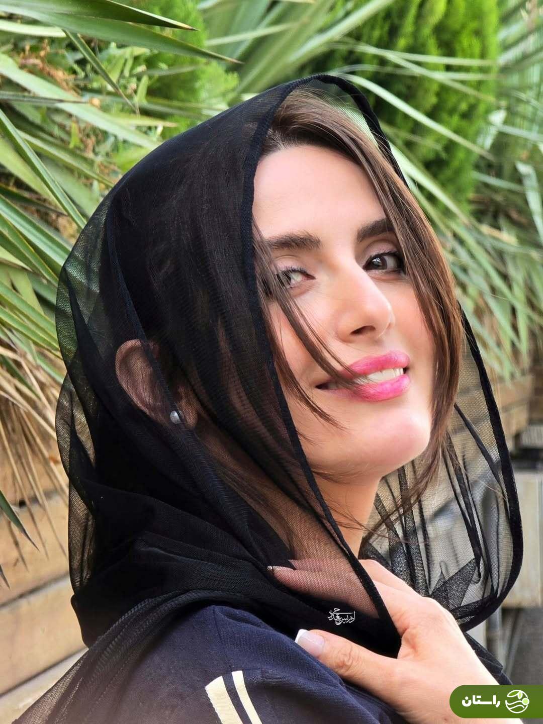 تصاویر | ژست‌های رها خدایاری در اکران خصوصی فیلم سینمایی «مرجان»