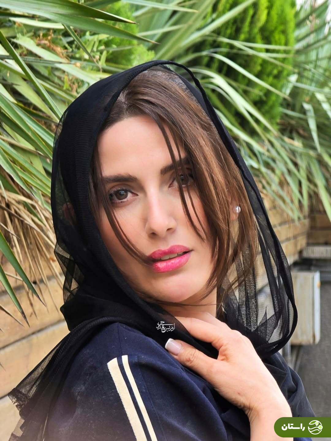 تصاویر | ژست‌های رها خدایاری در اکران خصوصی فیلم سینمایی «مرجان»