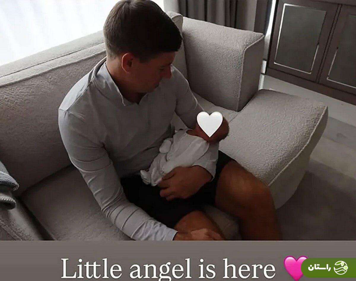 عکس | استیون جرارد در ۴۵سالگی پدربزرگ شد؛ تولد اولین نوه اسطوره باشگاه فوتبال لیورپول عکس | استیون جرارد در ۴۵سالگی پدربزرگ شد؛ تولد اولین نوه اسطوره باشگاه فوتبال لیورپول