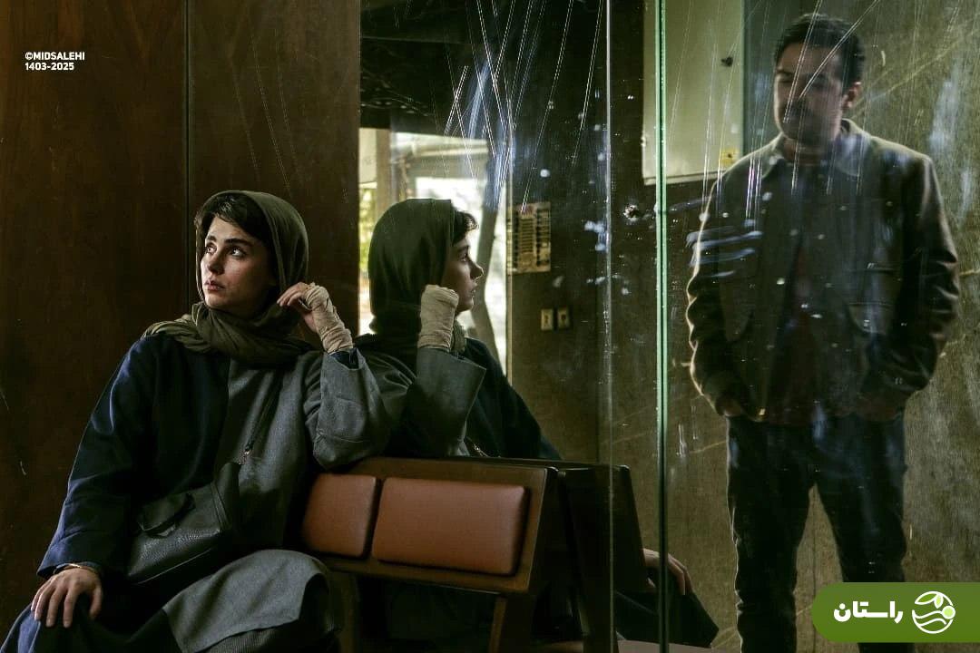 چند قاب دیدنی از سریال آبان؛ فریبرز، آبان اسفندیاری، بابک محمودی و امیر پرتو