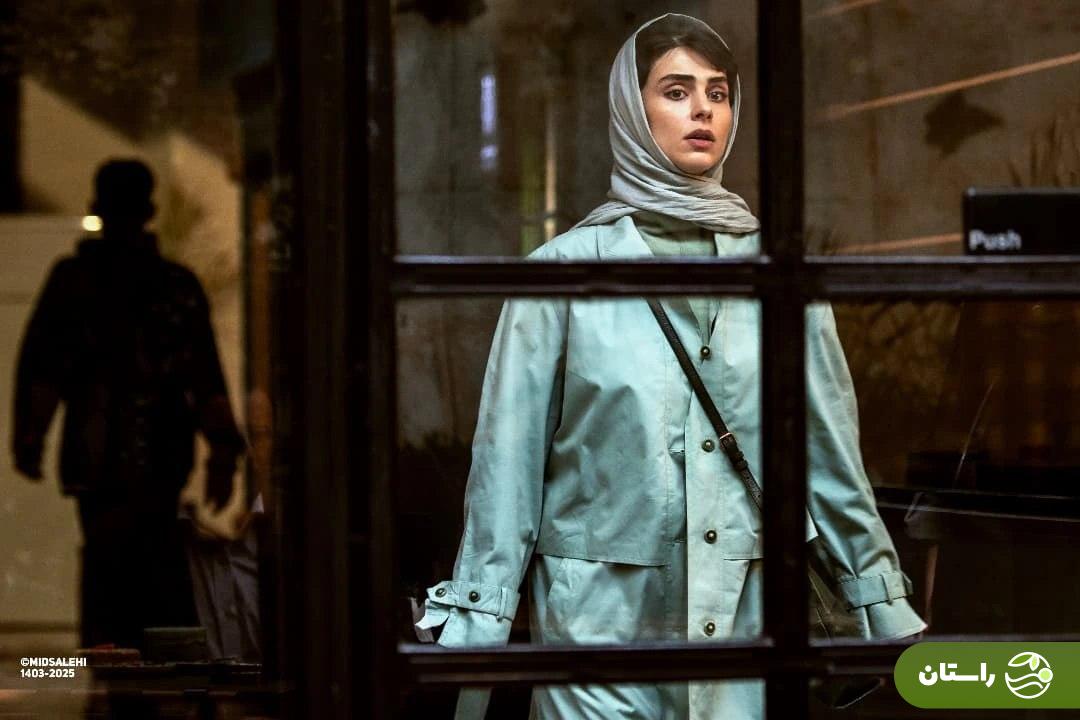 چند قاب دیدنی از سریال آبان؛ فریبرز، آبان اسفندیاری، بابک محمودی و امیر پرتو